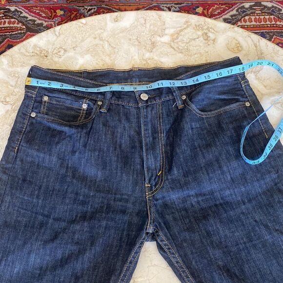 Levi’s 513™ Slim Straight Lightweight Jeans - Picture 10 of 12